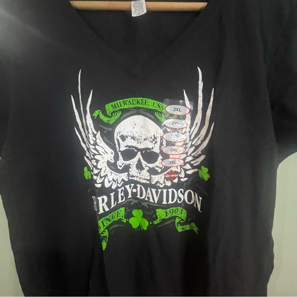 Harley-Davidson Black Tee with White Skull and Neon Green Shamrock Graphics NWT - Picture 3 of 8
